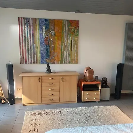 Kunst Und Natur In Apartment